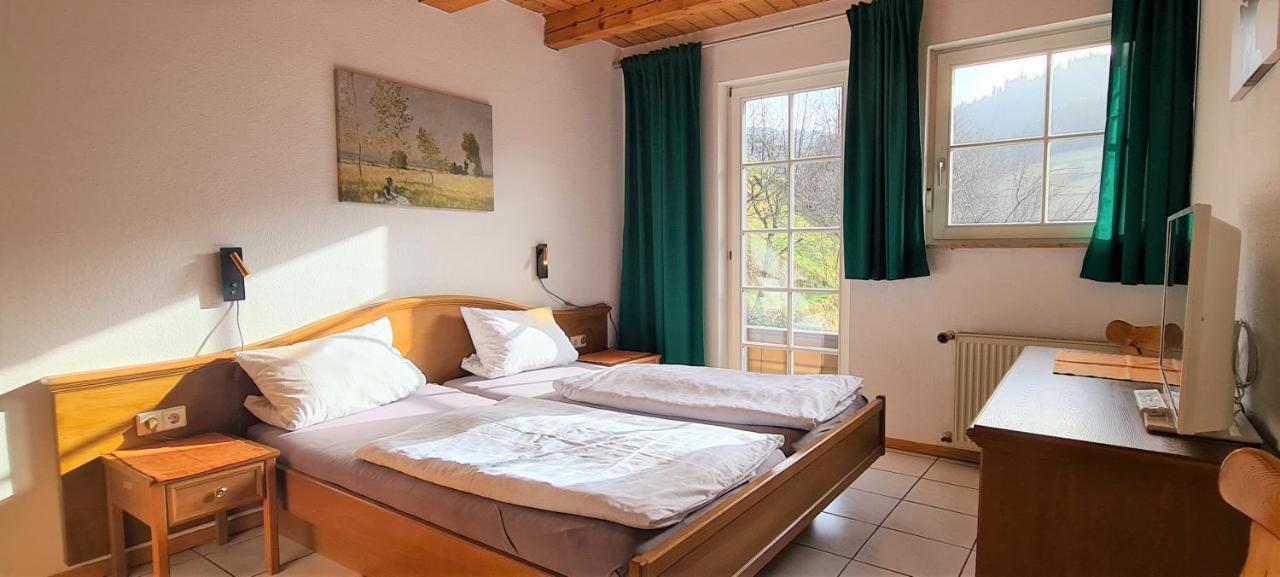 Ehrenmaettlehof Faisst Aparthotel Bad Peterstal-Griesbach Exterior photo